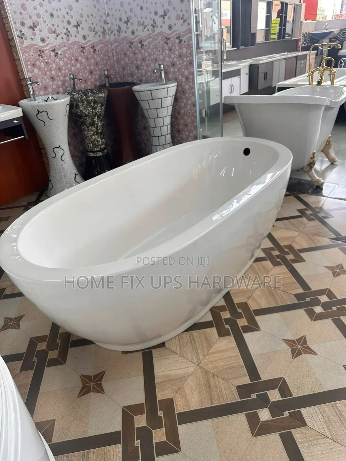 Oval Bathroom Bathtub