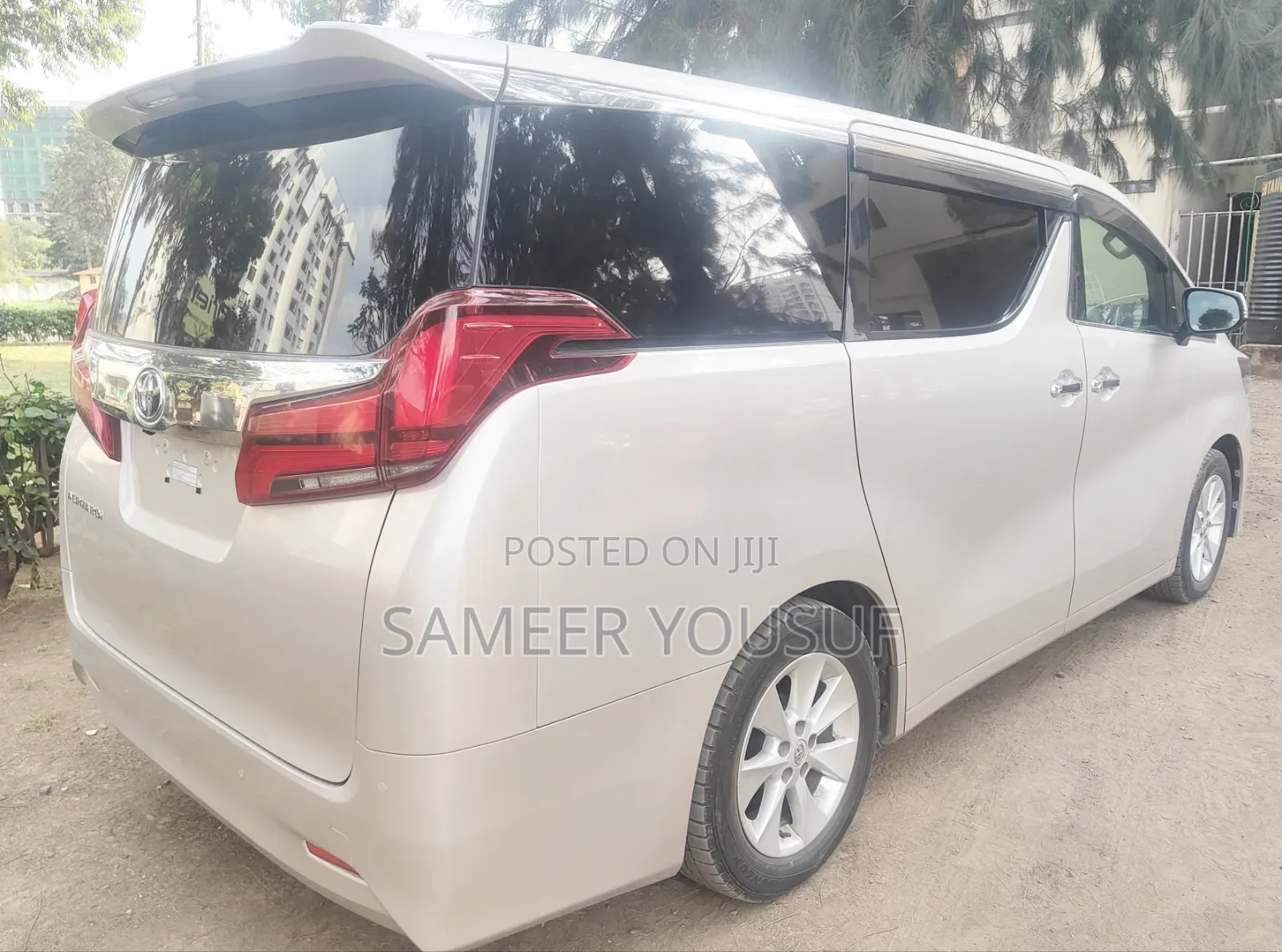 Toyota Alphard 2019 Silver