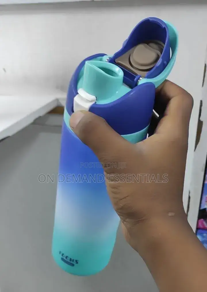 Owala 1 Litre Dual Tone Free-Sip Plastic Focus Water Bottle