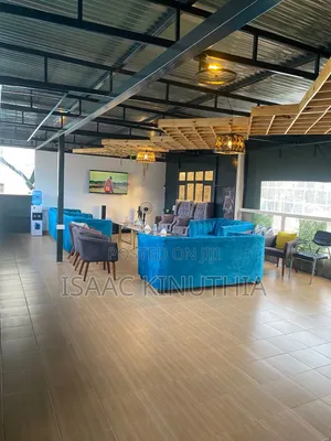 4 Bedrooms Airbnb in Kamakis