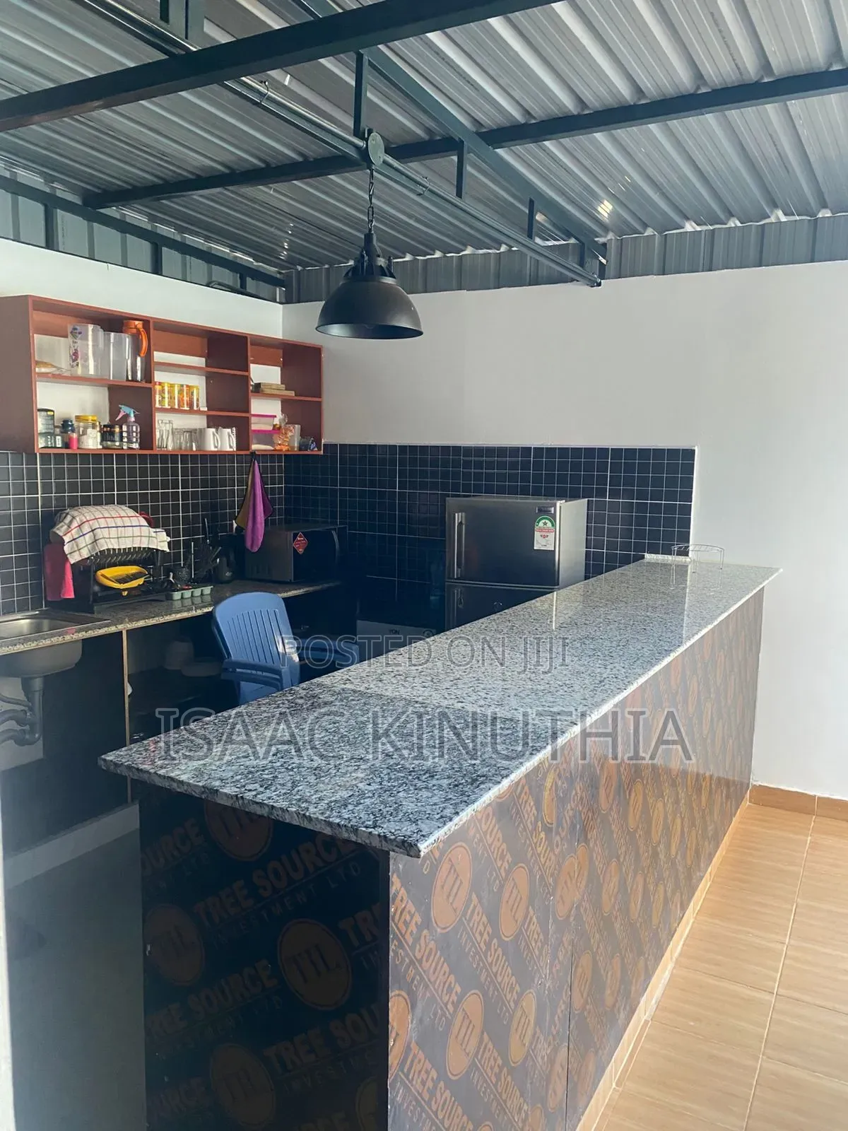 4 Bedrooms Airbnb in Kamakis