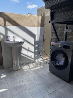 4 Bedrooms Airbnb in Kamakis