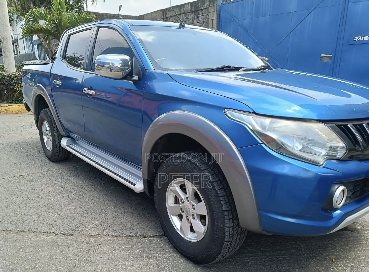 Mitsubishi L200 Double Cab 2.4 181hp 4WD 2018 Blue