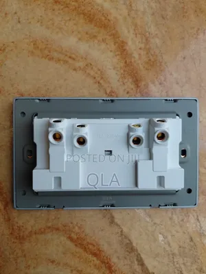 13A 2gang Universal Switched Socket, Neon