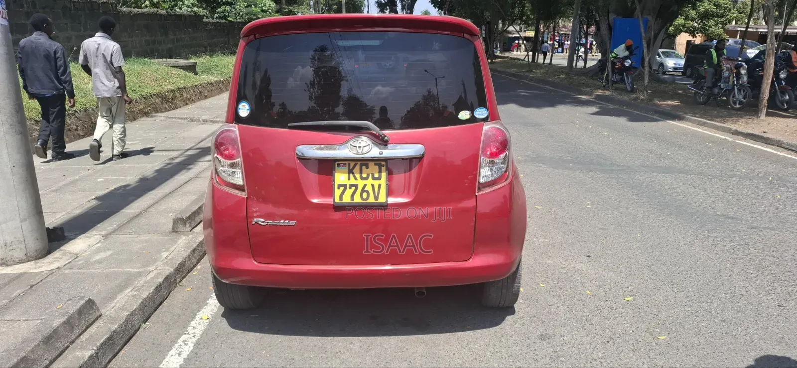 Toyota Ractis 2009 Red