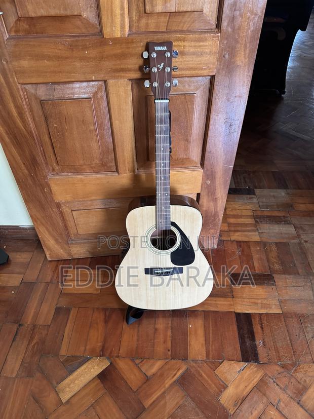 Yamaha FX310AII Acoustic-Electric Guitar - thumbnail 2