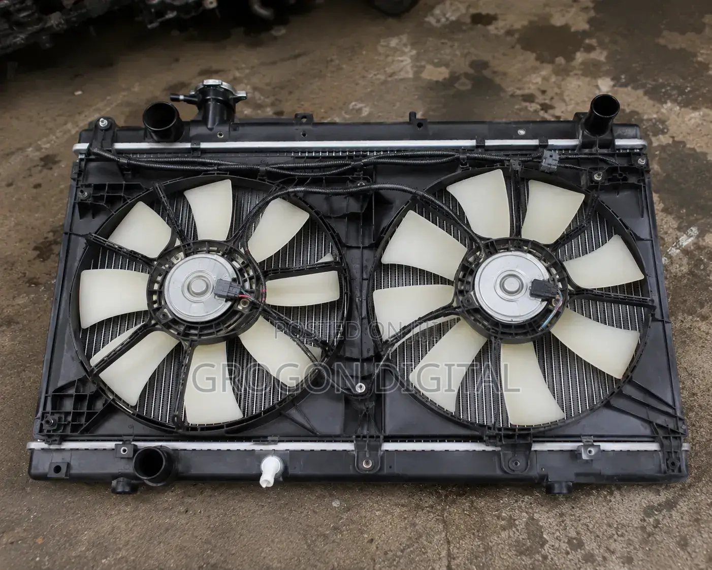 Toyota Auris 2015 Radiator With Dual Cooling Fans A