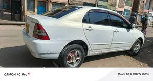 Toyota Corolla 2004 White