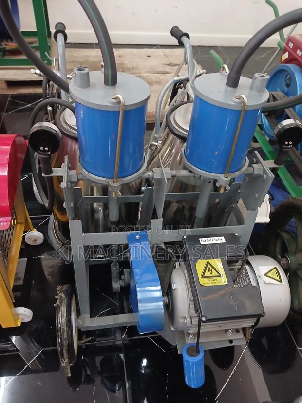 Boost Your Dairy Farming With a Reliable Milking Machine! - thumbnail 2
