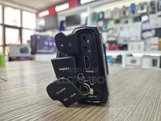 Blackmagic Design Pocket Cinema Camera  - thumbnail 4