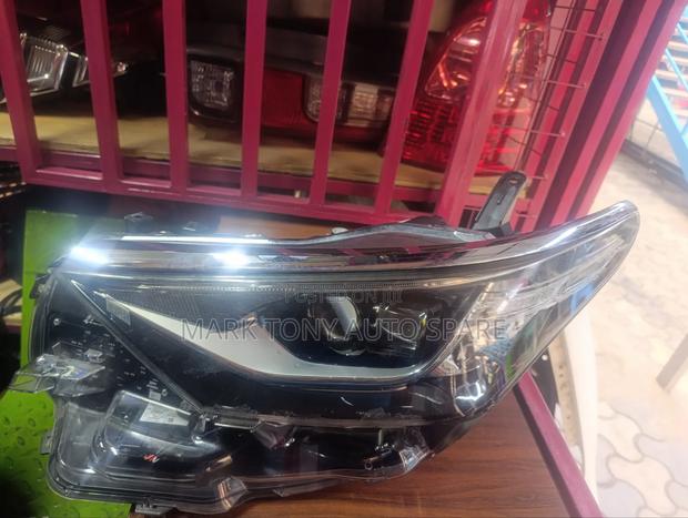 Auris 2018 ZENON LEFT 