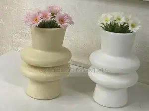 Elevate Your Home Décor With This Unbreakable Elegant Plastic Vase