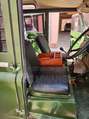 Land Rover Defender 1969 Green