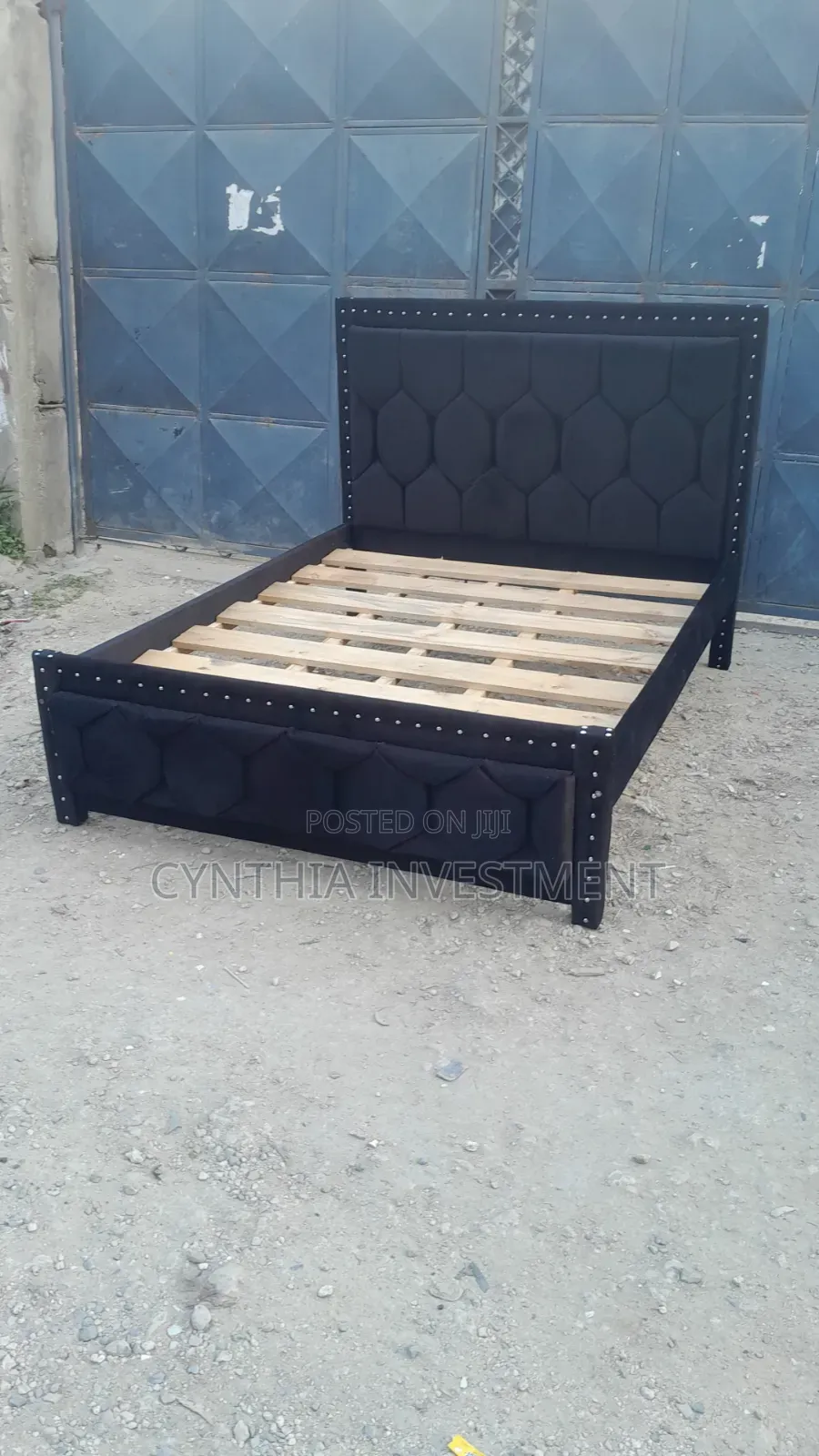 5 by B Morket Bed