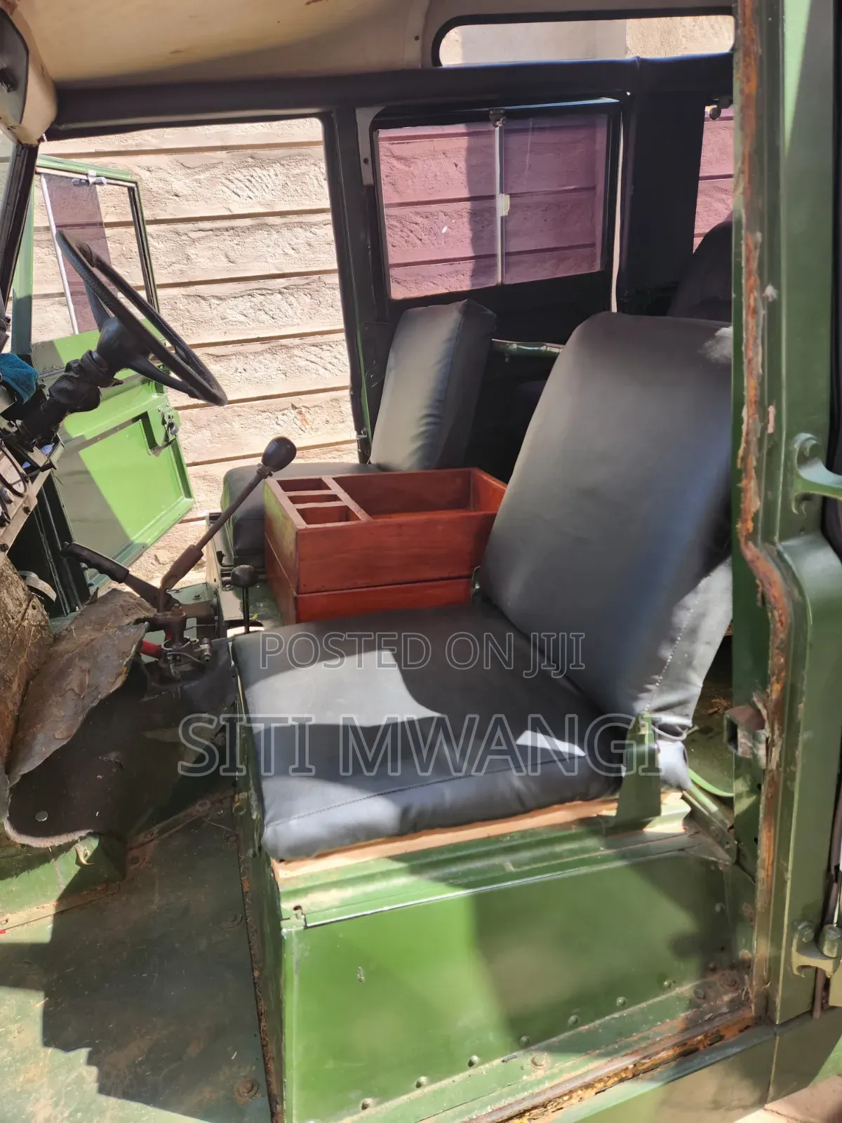 Land Rover Defender 1969 Green