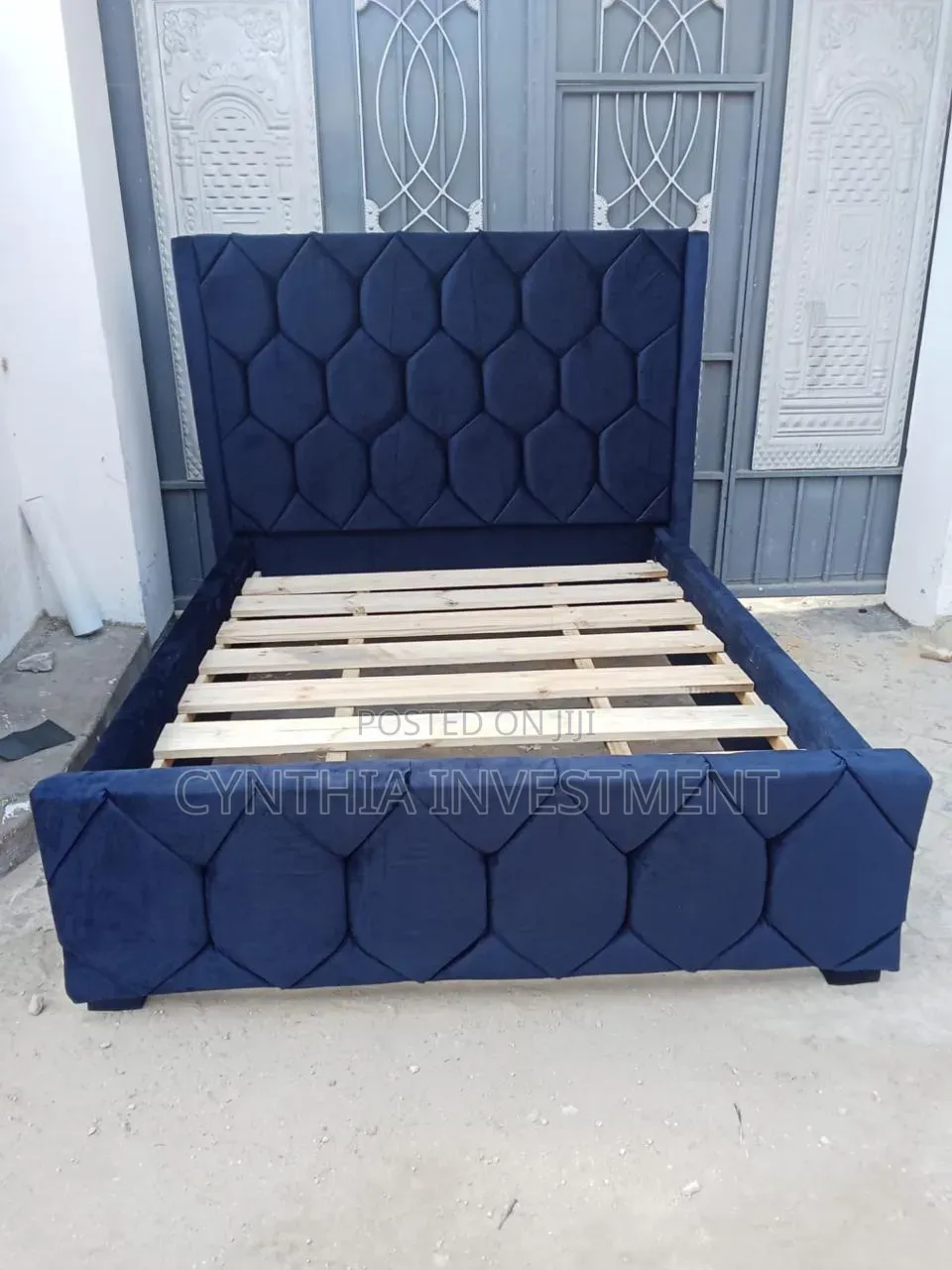 5 by 6 Chester Bed