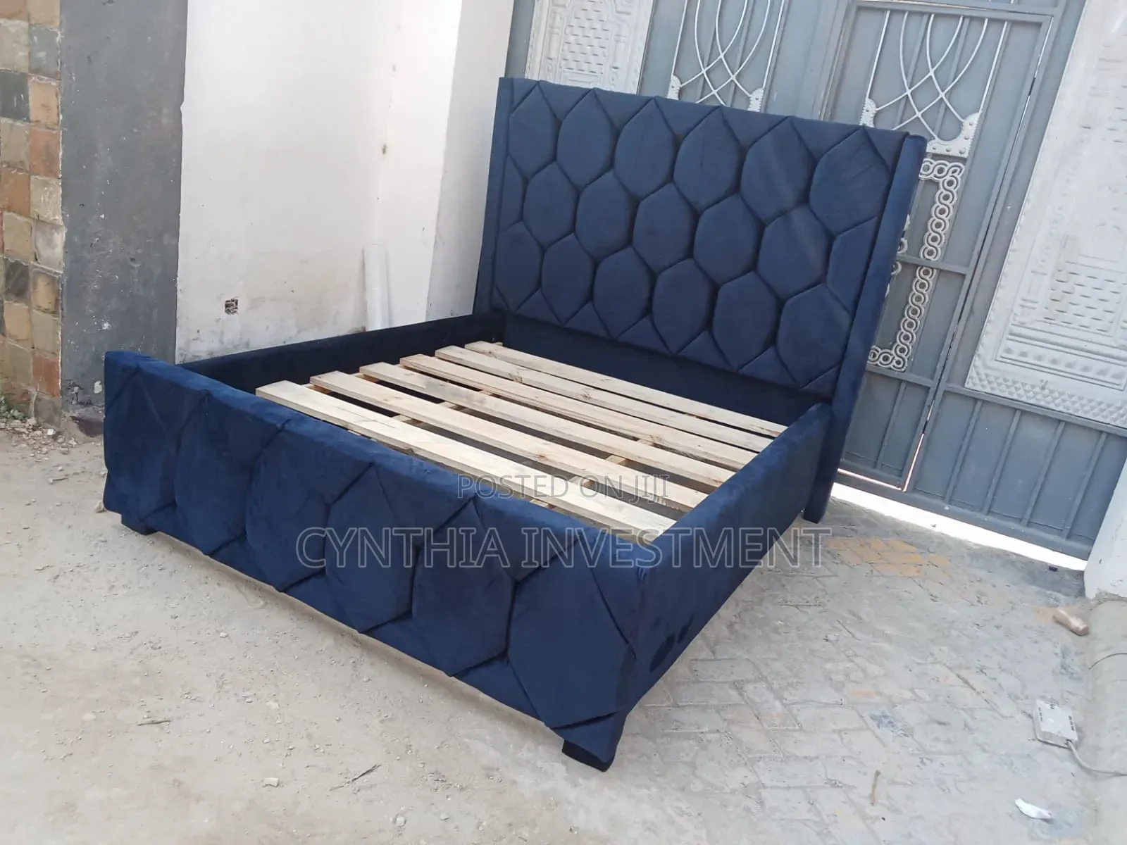 5 by 6 Chester Bed