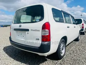 Toyota Probox 1.5 Hybrid DX 2019 White