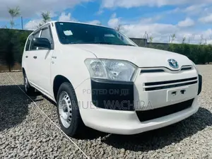 Toyota Probox 1.5 Hybrid DX 2019 White