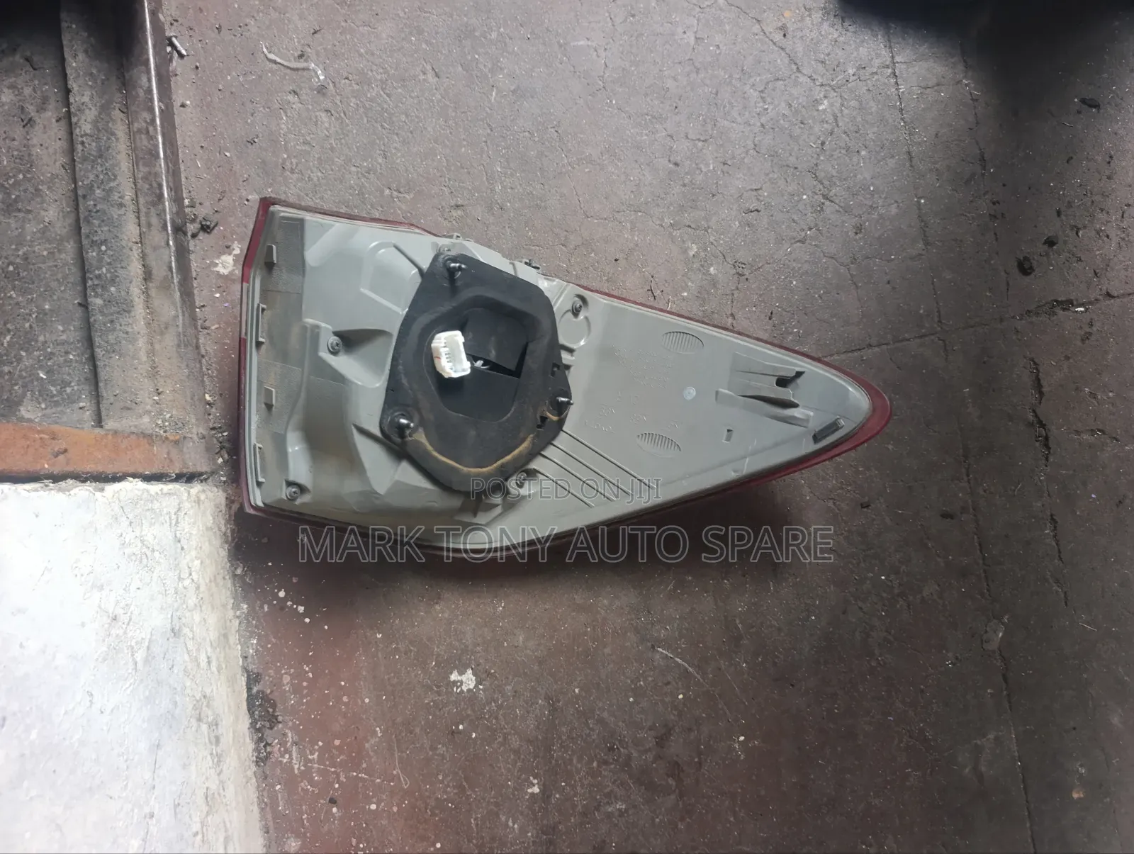 Toyota Crown Royal Saloon Backlight 2008