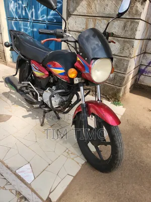 Bajaj Boxer 150 UG 2025 Red