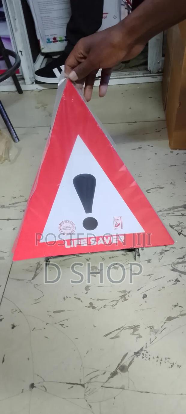 2pc Emergency Life Saver Triangle Sign - thumbnail 2