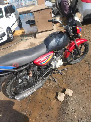 Bajaj Boxer 150 UG 2024 Red