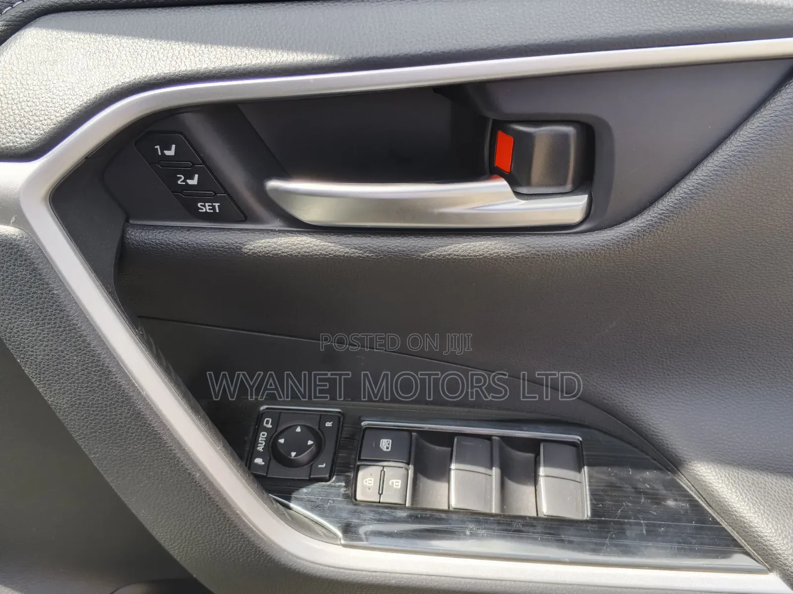 Toyota RAV4 2019 White