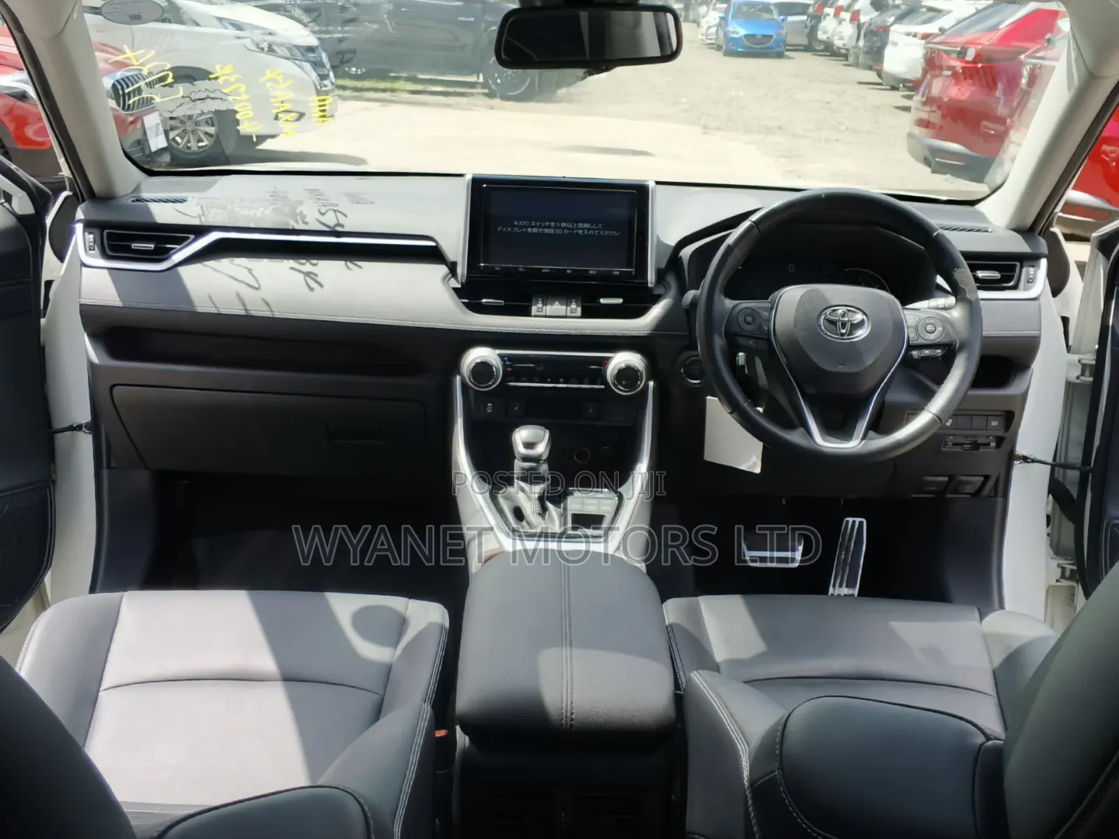 Toyota RAV4 2019 White