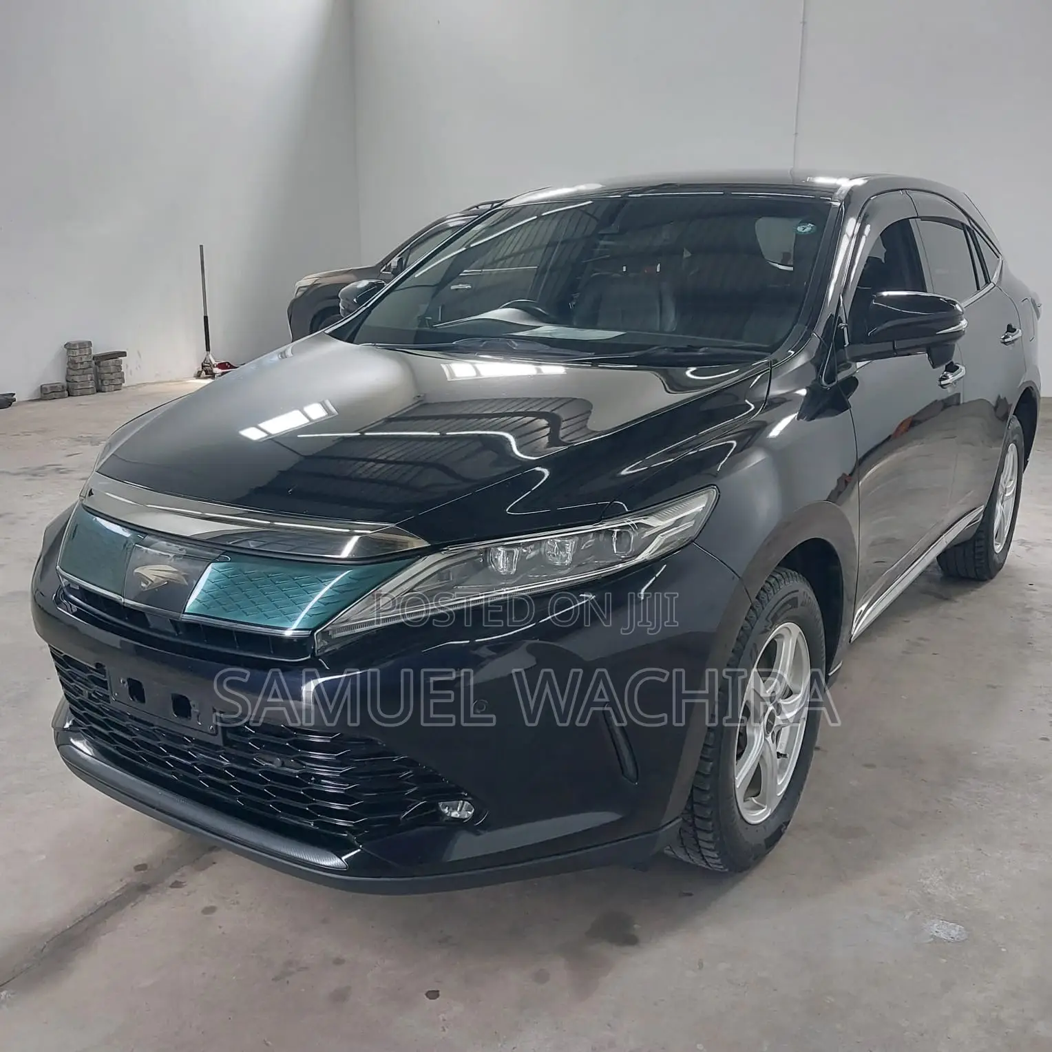 Toyota Harrier 2.0 Turbo 4WD 2019 Black