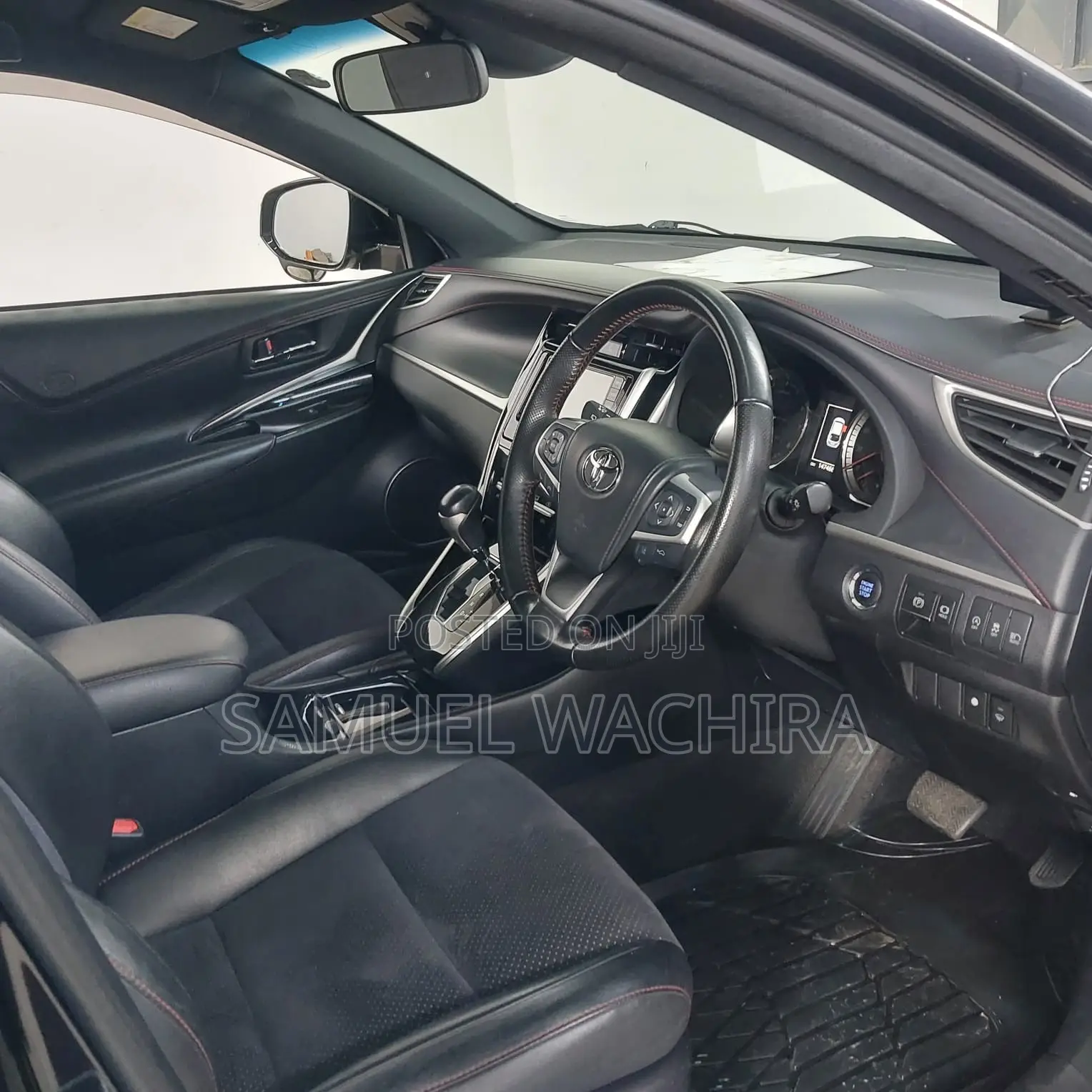 Toyota Harrier 2.0 Turbo 4WD 2019 Black