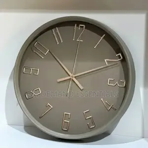 Classic Quartz Clock 30cm Modern Minimalist