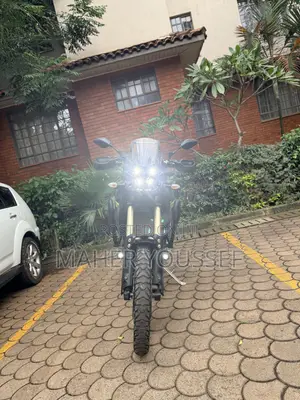 Yamaha 2020 Black