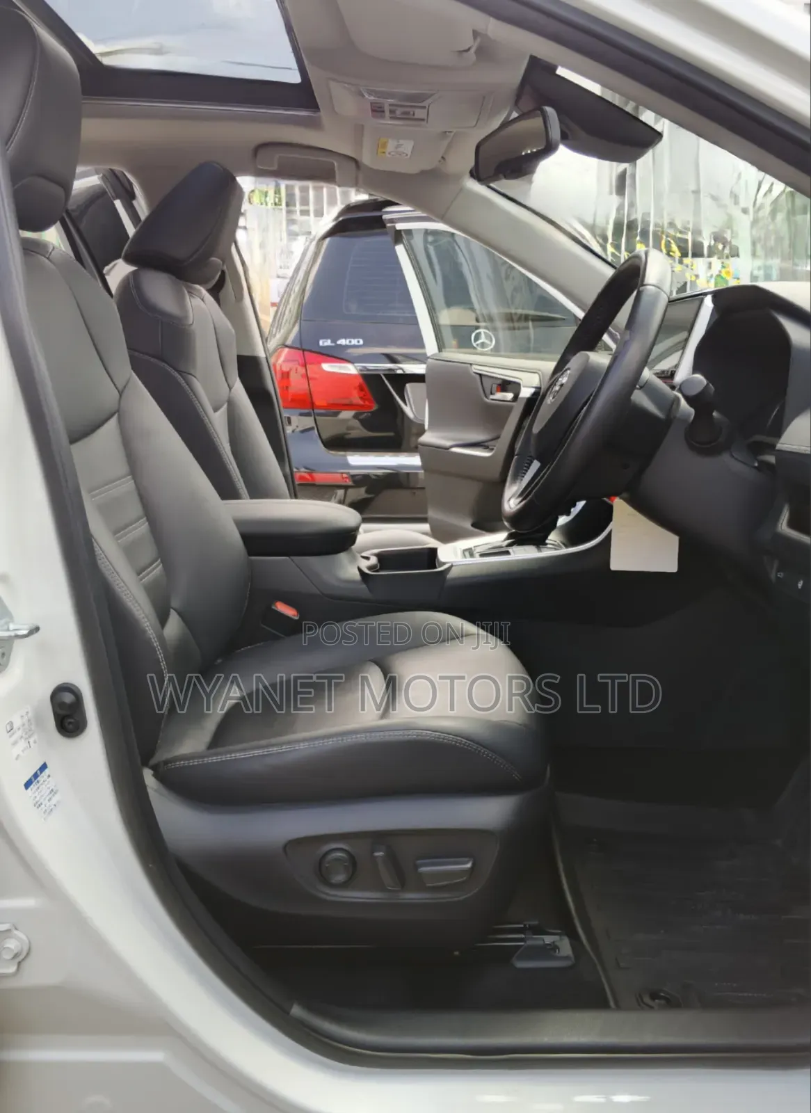 Toyota RAV4 2019 White