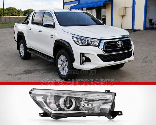 Head Lamp Toyota Hilux Revo 2015 Onwards