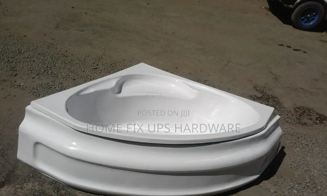 Corner Bathroom Bathtub