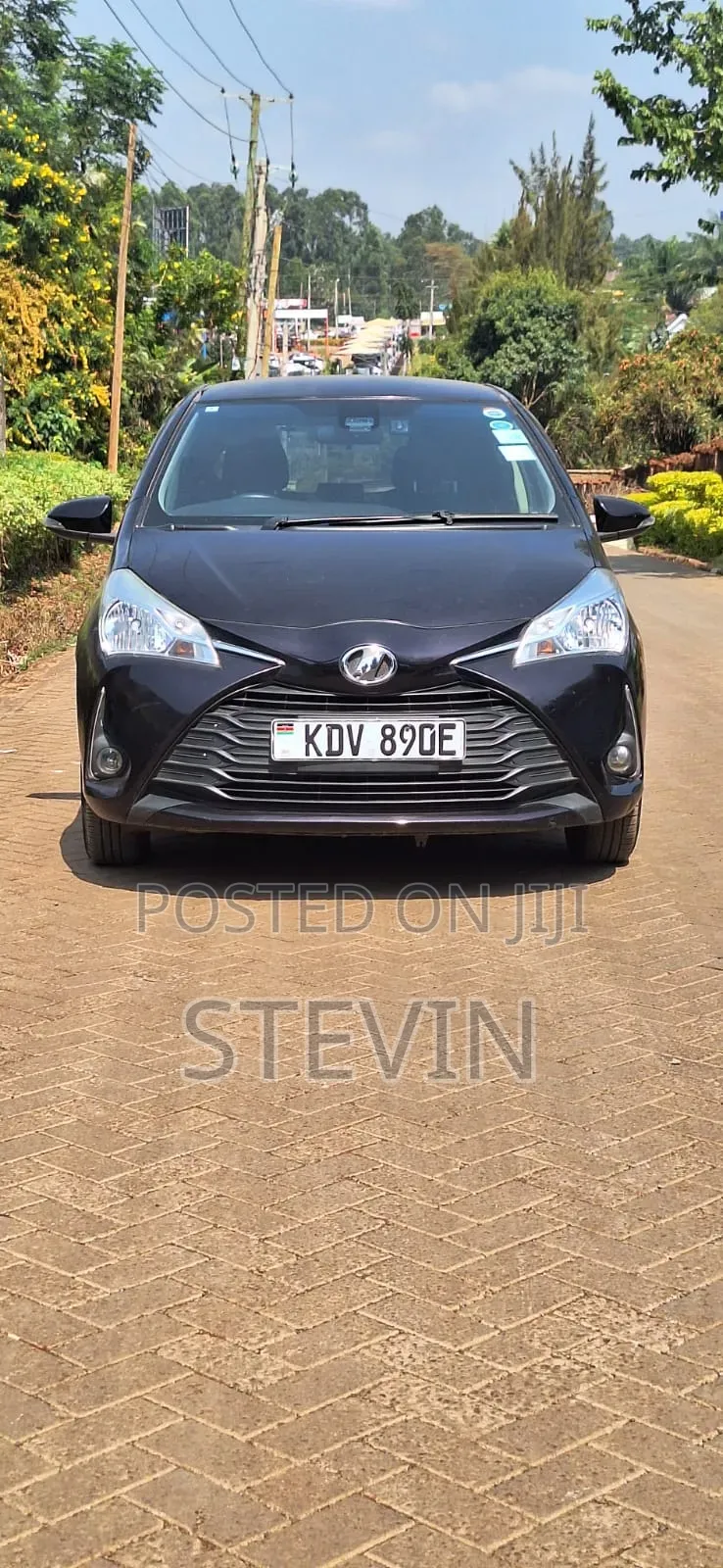 Toyota Vitz 2018 Black