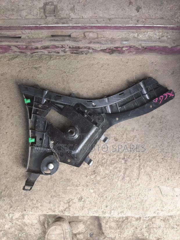 2014 Volvo XC60 Rear Bumper Slide Retainers