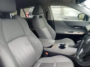 Toyota Harrier Hybrid G 2020 Gray