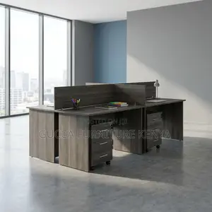 4-Seater Wood Customized Workstation