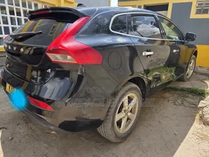 Volvo V40 2014 Black