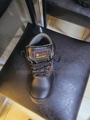 ACE High Performance Safety Boots