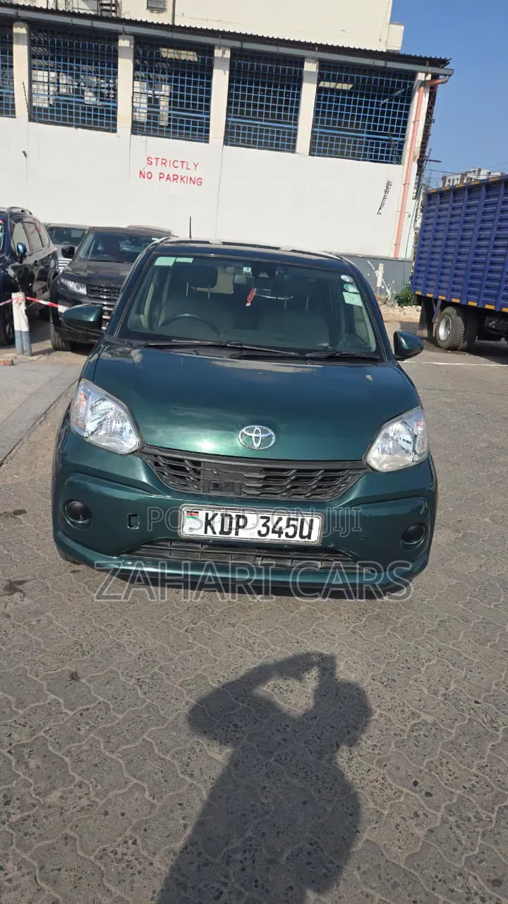 Toyota Passo 2016 Blue