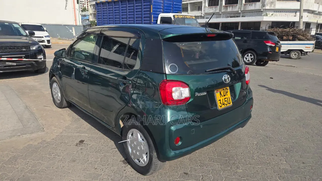 Toyota Passo 2016 Blue