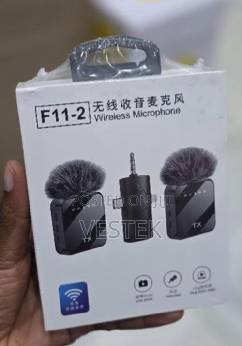 F11-2 Dual Wireless Lavalier Microphone for iPhone Android - main view