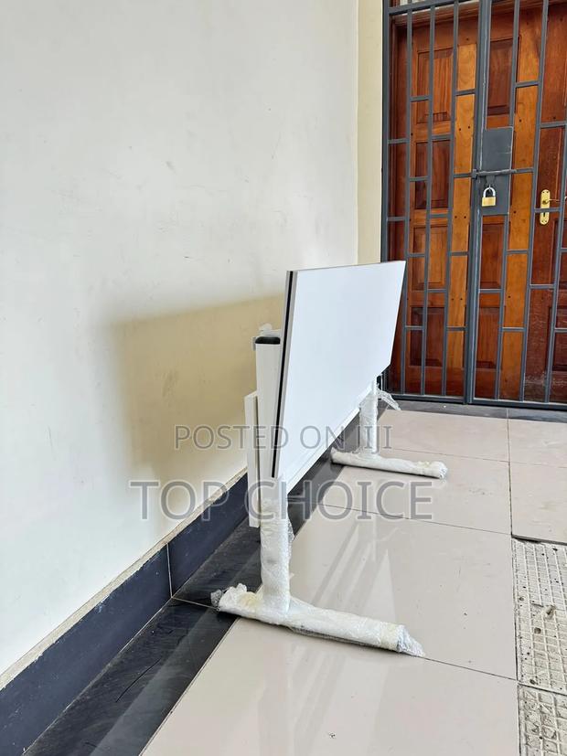 Modern Foldable Training Table - thumbnail 2