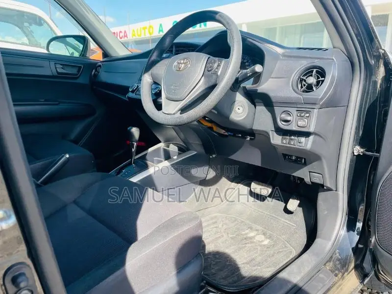 Toyota Corolla Fielder 2018 Black