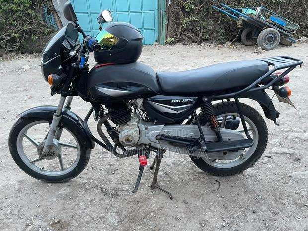 Bajaj Boxer 125 2022 Black - thumbnail 2