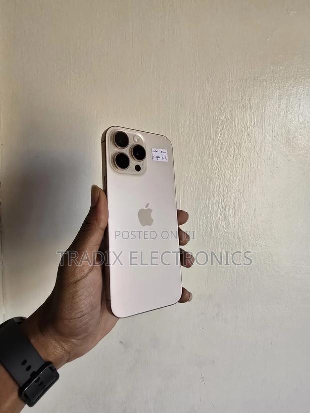 Apple iPhone 16 Pro Max 512 GB Gold - thumbnail 3