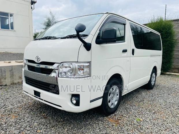 Toyota HiAce 2020 White - thumbnail 7